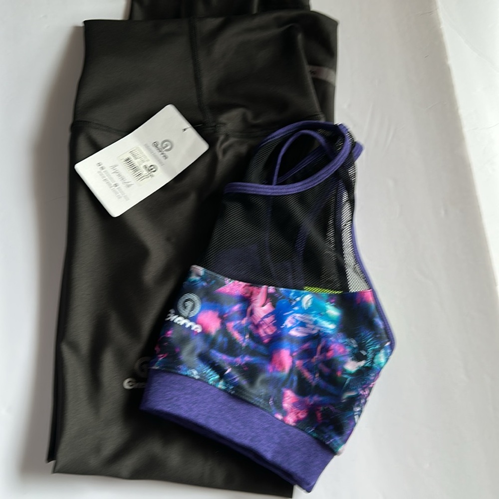 Grama Leggings Women’s Set (Top&Bottom) Black. - Picture 12 of 17